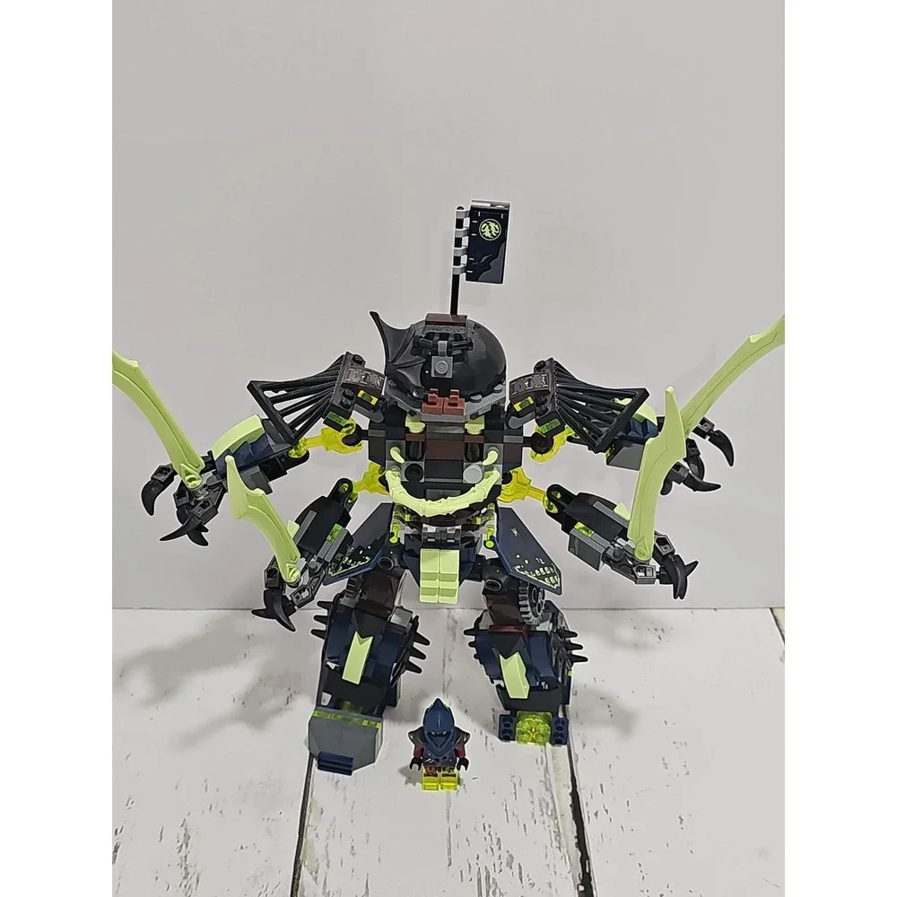 LEGO NINJAGO 70737 Titan Mech Battle With 1 Minifigure (Retired 2015)